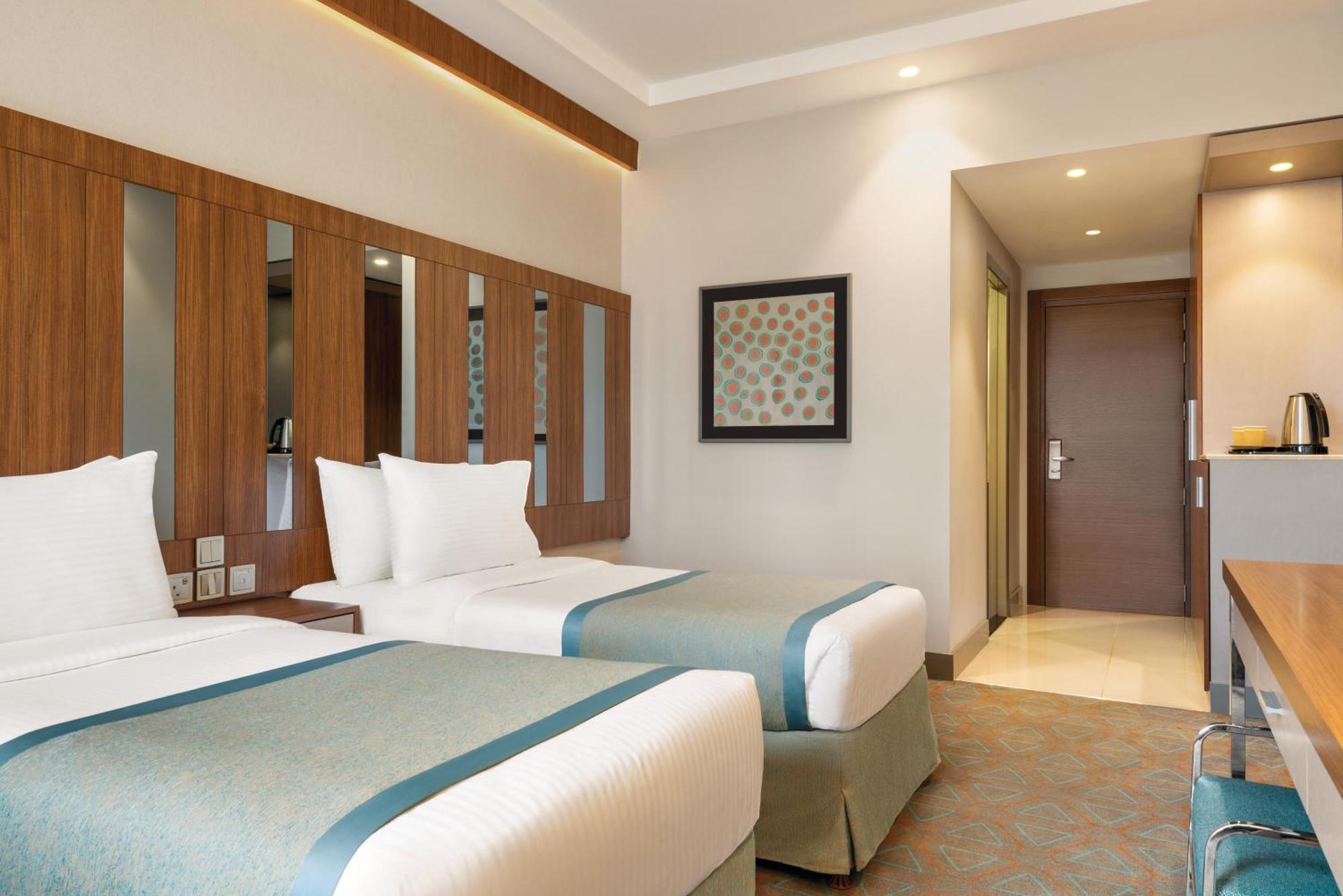 Ramada By Wyndham Makkah Zad Al Tayseer Mecca ภายนอก รูปภาพ
