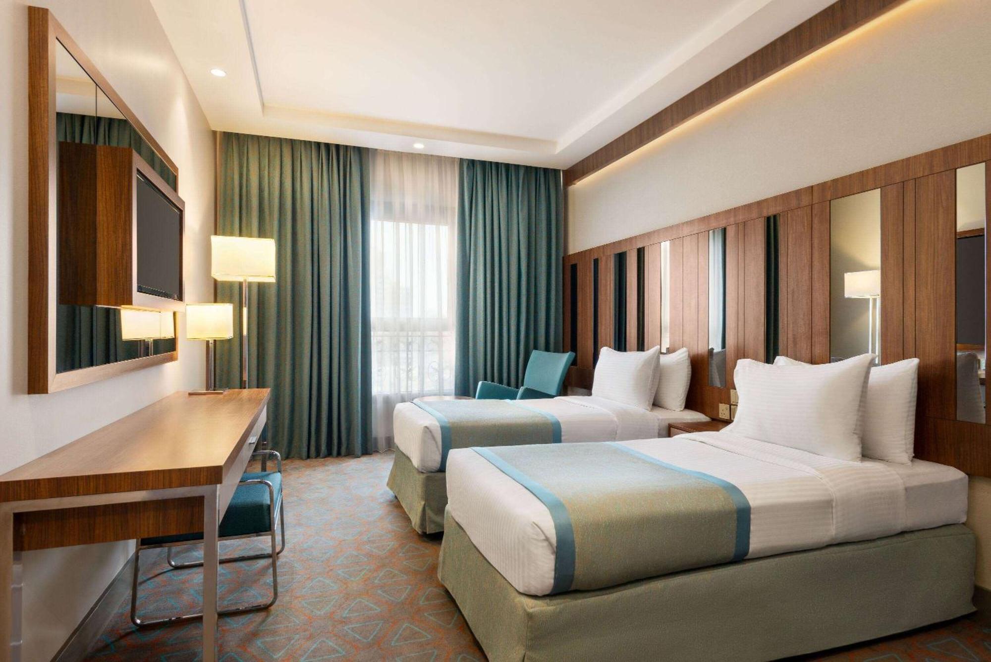 Ramada By Wyndham Makkah Zad Al Tayseer Mecca ภายนอก รูปภาพ